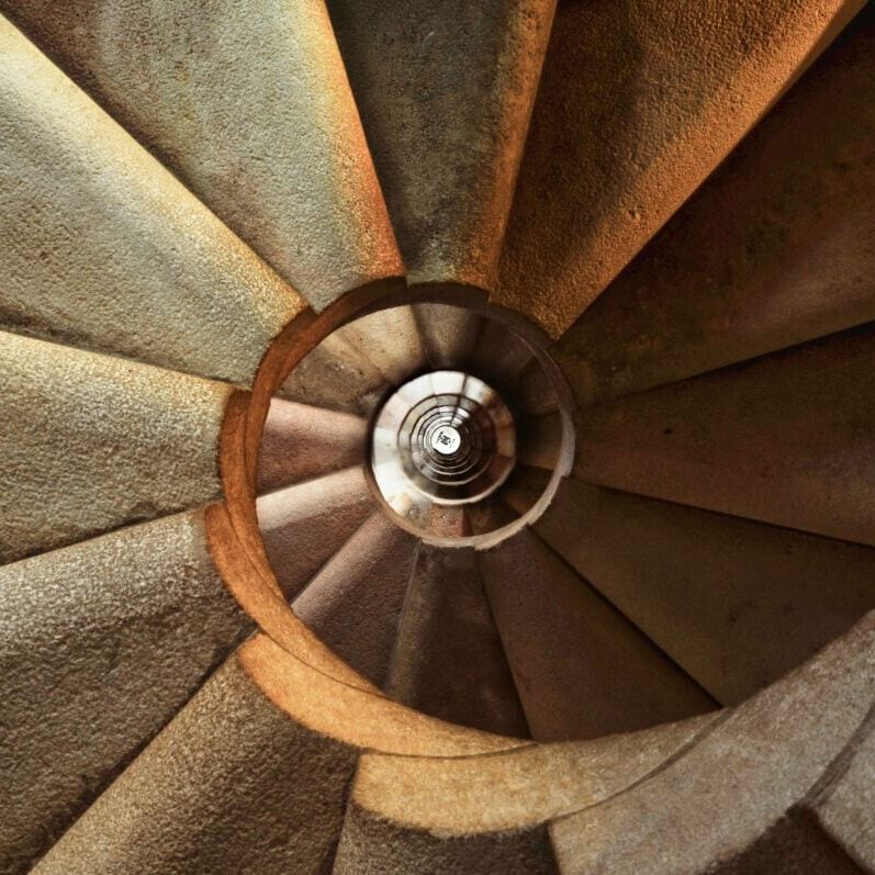 staircase-600468 staircase-600468